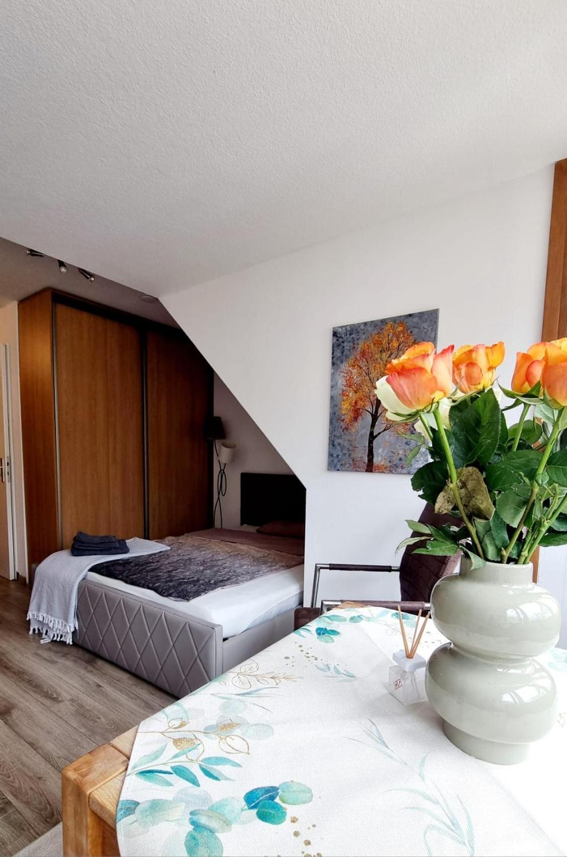 Ferienwohnung "Elsnerstrasse" Núremberg Exterior foto